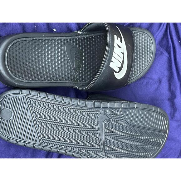 Nike Benassi 12 JDI Black/White Men Slides Sandal 343880090 - Picture 9 of 10